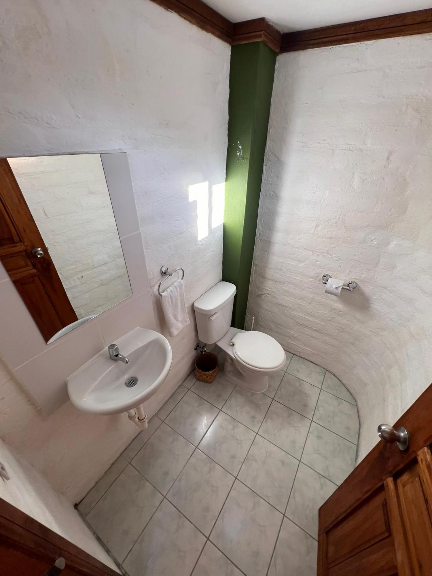 La Casa Verde Eco Guest House Baños Quarto foto